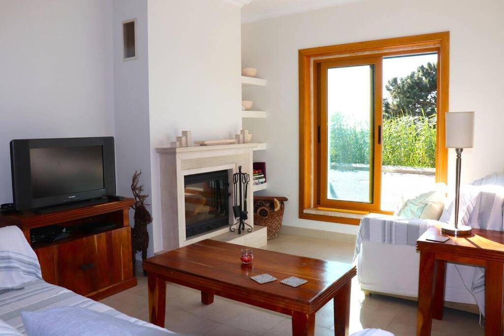 Sea Breeze House Ericeira - Ribeira Dilhas Beach 外观 照片