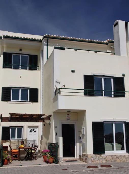 Sea Breeze House Ericeira - Ribeira Dilhas Beach 外观 照片