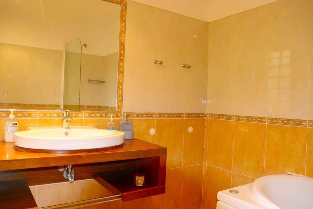 Sea Breeze House Ericeira - Ribeira Dilhas Beach 外观 照片